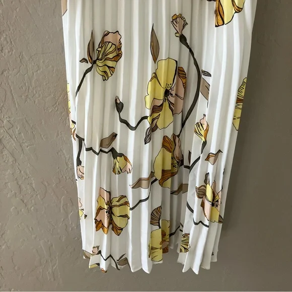 a new day White and Yellow Floral Midi Dress - Picture 3 of 13